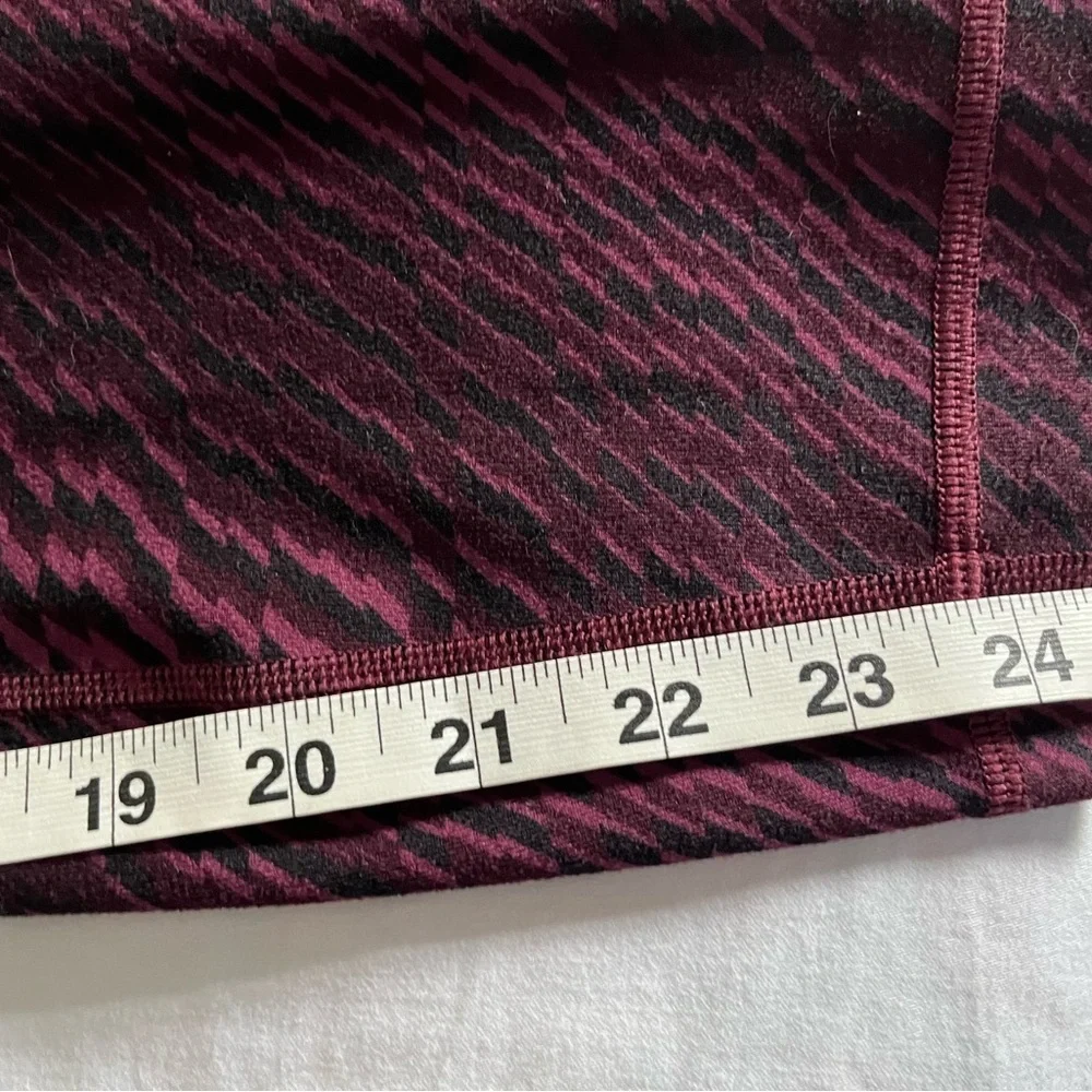 Lululemon Hi Rise Wunder Under Pants Leggings Red Grape Black Size 6 EUC